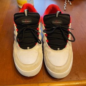 éS Evant, Super Clean!